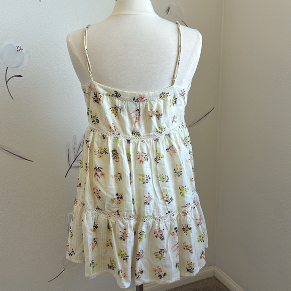 Urban Outfitters Spring mini dress - Picture 4 of 9